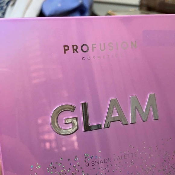 Profusion 9-shades Neutral Matt & Shimmer Full Size Eyeshadow palette NEW In Box - Picture 3 of 4